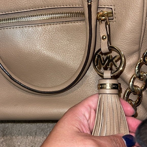 Michael Kors Handbags - Michael Kors beige pocketbook
